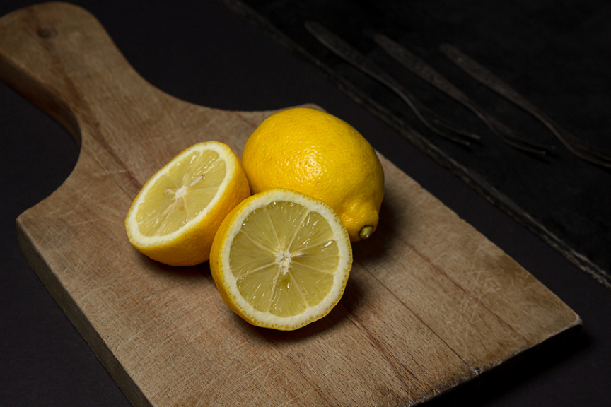 Lemon Juice: Does It Really Work For Eliminating Acne Scars?